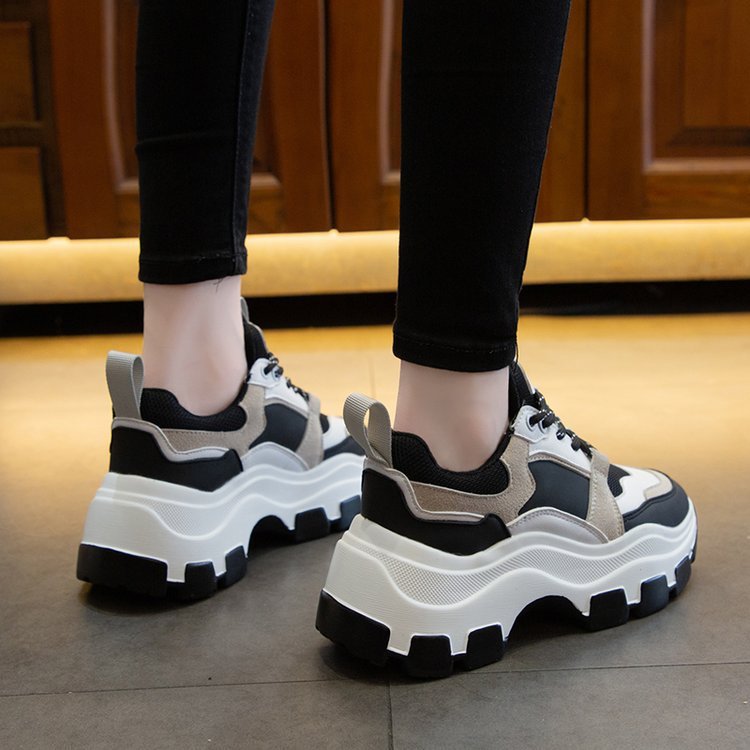 Trendy Chunky Platform Sneakers – Popular Women’s Style 2025