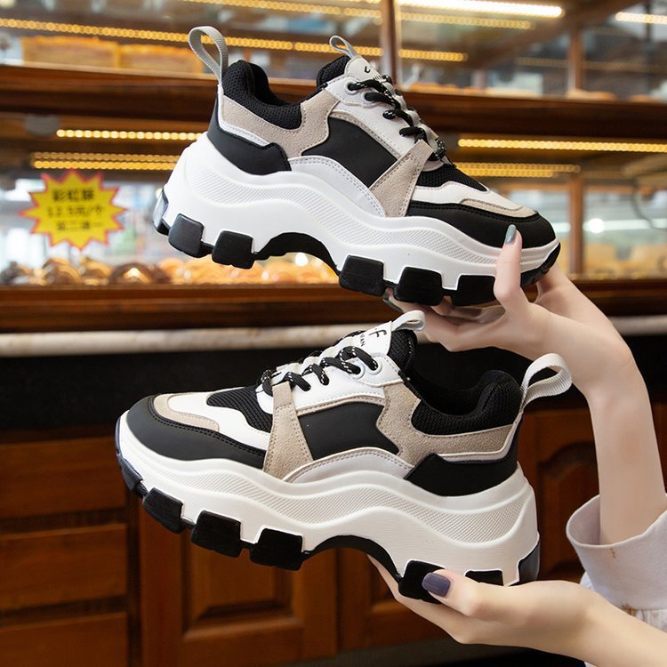 Trendy Chunky Platform Sneakers – Popular Women’s Style 2025